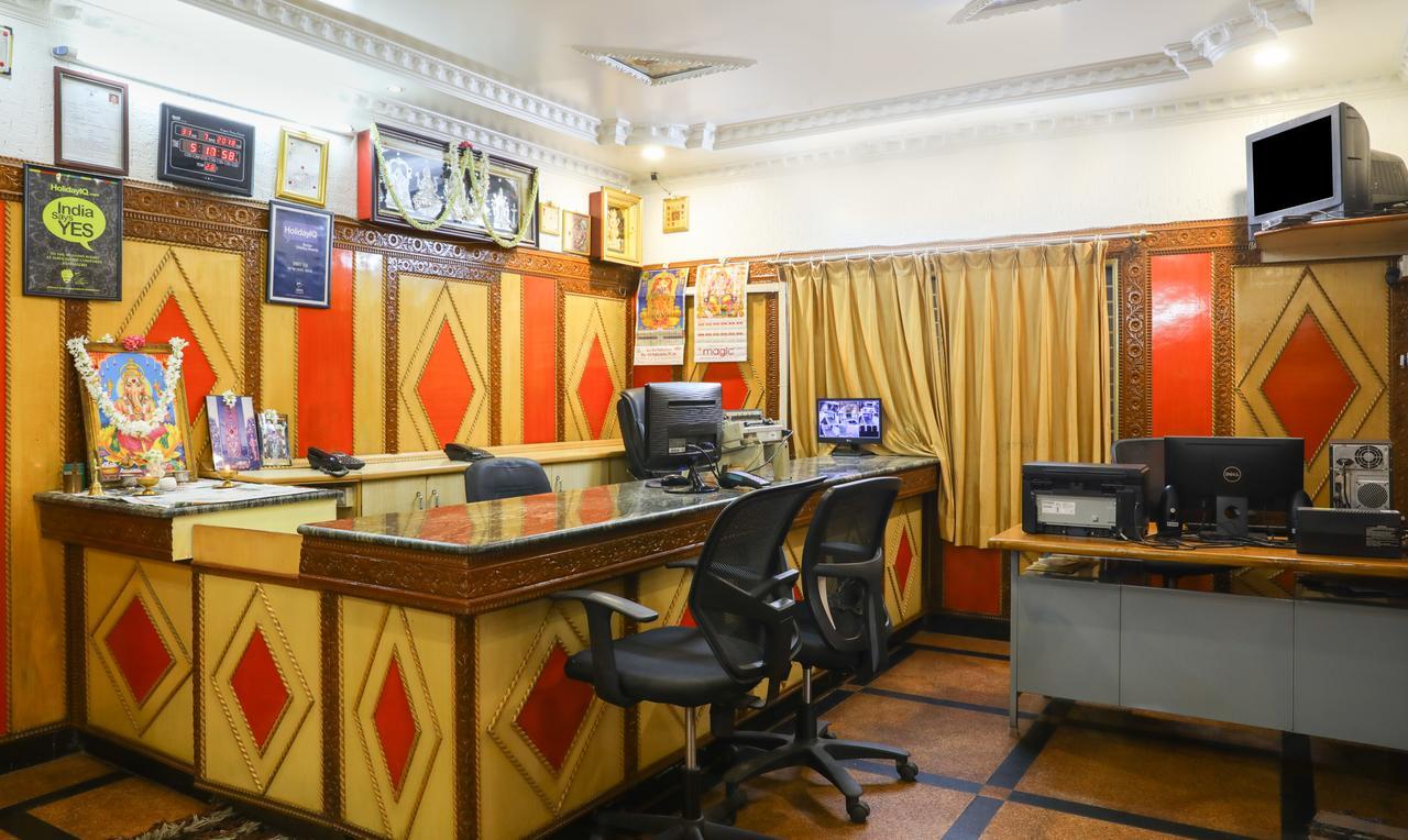 Treebo Nava Nidhi Comforts Bangalore Extérieur photo